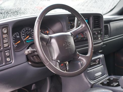 Used 2002 Chevrolet Silverado 1500 LT w/ Off-Road Pkg AWD/4WD image 11