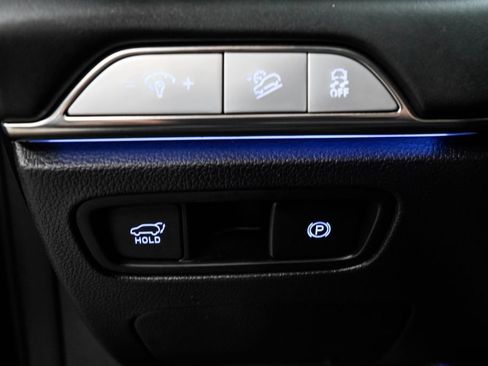Used 2025 Genesis GV80 2.5T Prestige AWD/4WD image 46
