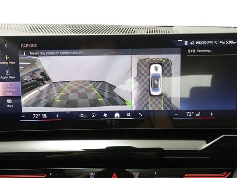 New 2026 BMW 530i xDrive w/ Premium Package AWD/4WD image 13