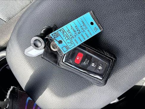 Certified 2025 Toyota RAV4 XLE w/ Convenience Package FWD image 15