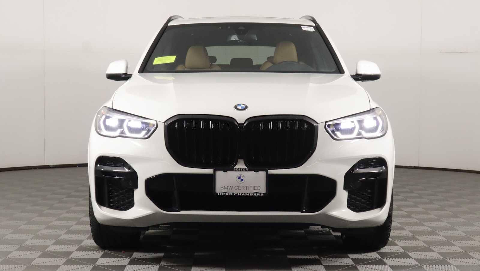 Used 2023 BMW X5 xDrive40i w/ Executive Package AWD/4WD image 2