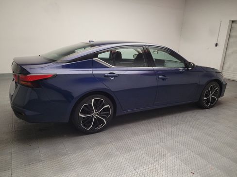 Used 2024 Nissan Altima 2.5 SR w/ SR Premium Package FWD image 10