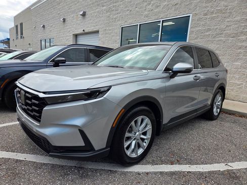 Certified 2024 Honda CR-V EX image 3