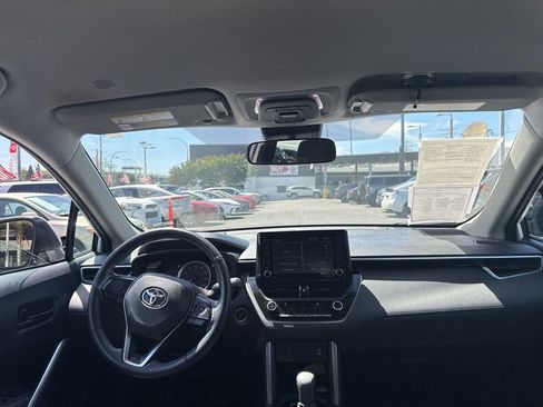 Used 2022 Toyota Corolla Cross LE w/ Black Badges Package (TMS) image 15