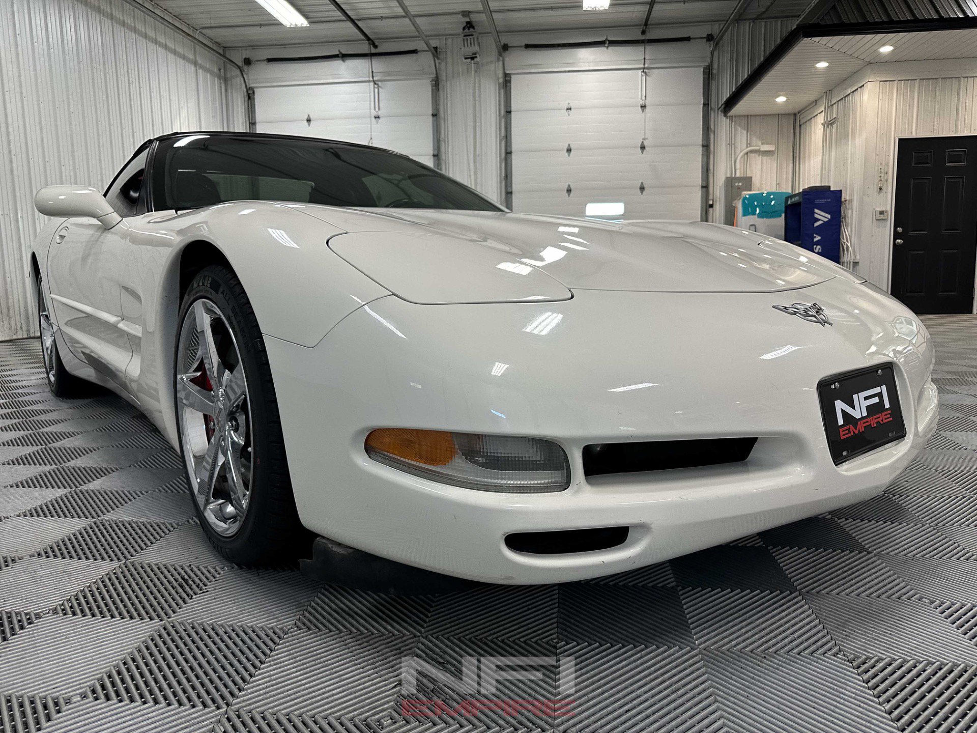 Used 2003 Chevrolet Corvette Convertible w/ Preferred Equipment Group1 RWD image 24