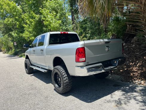 Used 2018 RAM 2500 Tradesman w/ Chrome Appearance Group AWD/4WD image 6