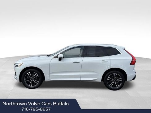 Used 2020 Volvo XC60 T5 Momentum image 2