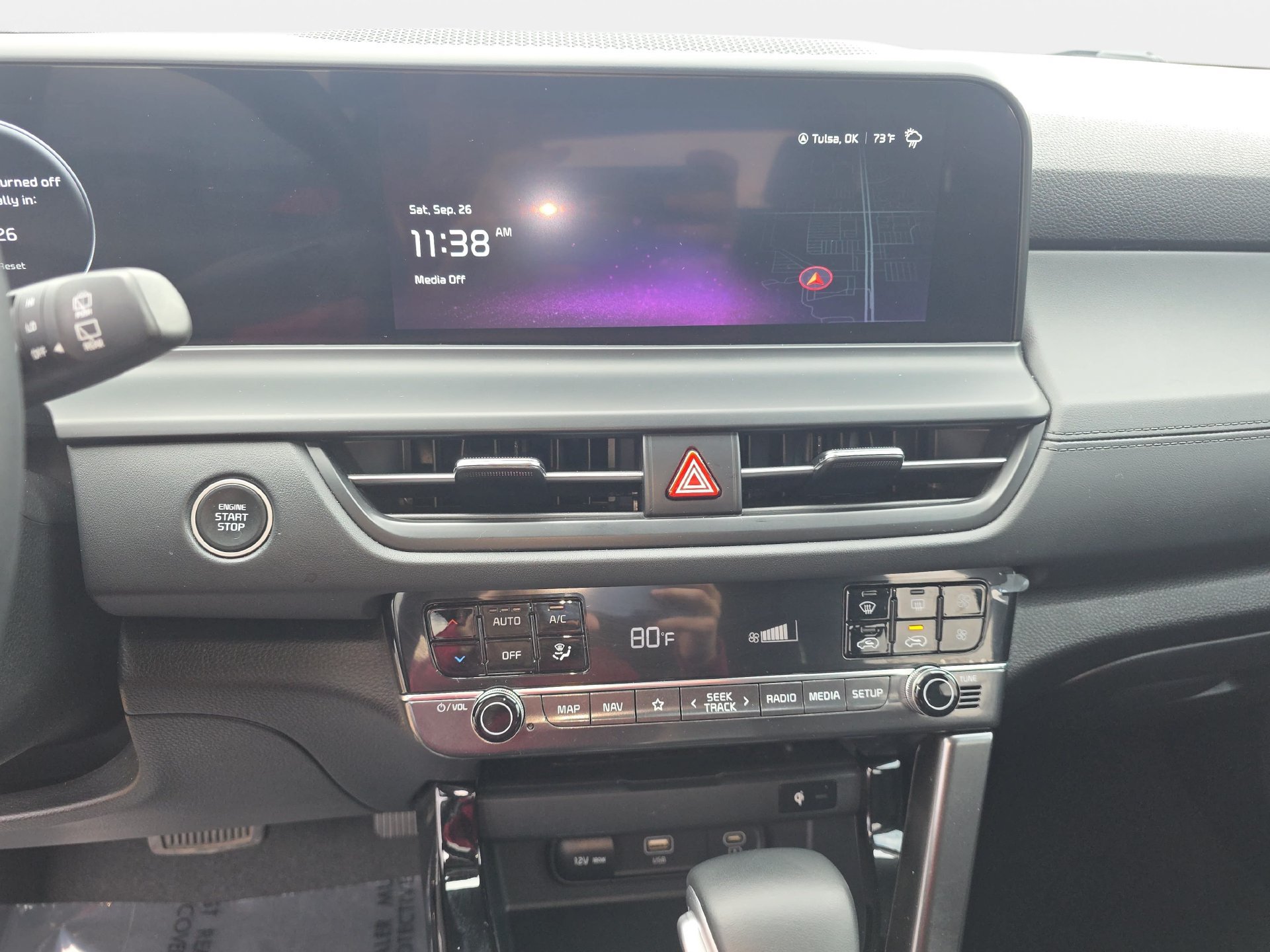 Used 2024 Kia Seltos EX FWD image 19