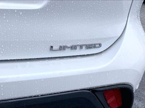Used 2025 Toyota Highlander Limited image 9