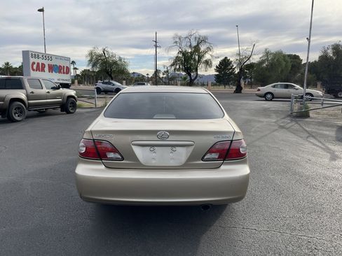 Used 2004 Lexus ES 330 FWD image 4