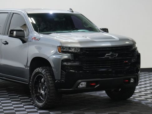 Used 2020 Chevrolet Silverado 1500 LT Trail Boss AWD/4WD image 9