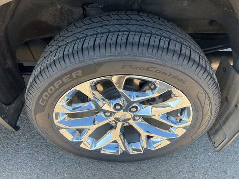 Certified 2022 Chevrolet Silverado 1500 High Country w/ Safety Package II AWD/4WD image 28