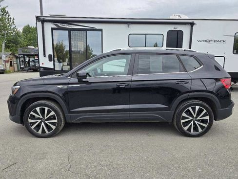 Used 2022 Volkswagen Taos SE image 7