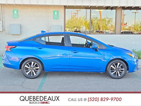 Used 2021 Nissan Versa SV FWD image 8