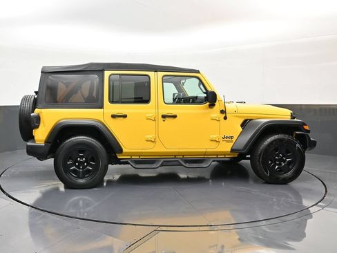 Used 2020 Jeep Wrangler Unlimited Sport AWD/4WD image 6