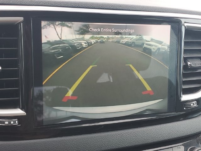 Used 2023 Chrysler Pacifica Touring-L FWD image 26