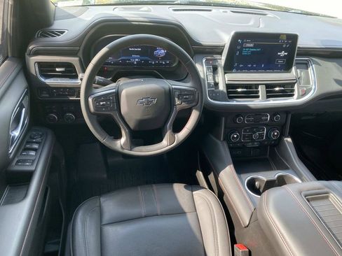 Used 2023 Chevrolet Suburban RST AWD/4WD image 17