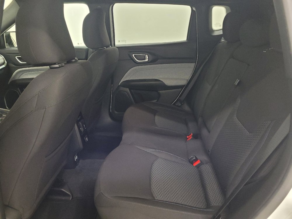 Used 2023 Jeep Compass Sport AWD/4WD image 18