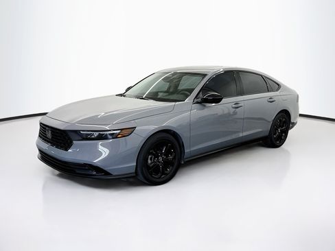 Used 2025 Honda Accord SE image 3