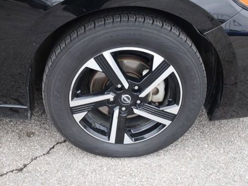 Used 2024 Nissan Sentra SV image 13