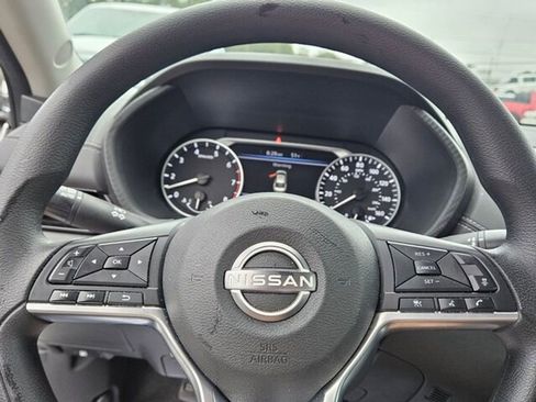 Used 2024 Nissan Sentra SV image 19