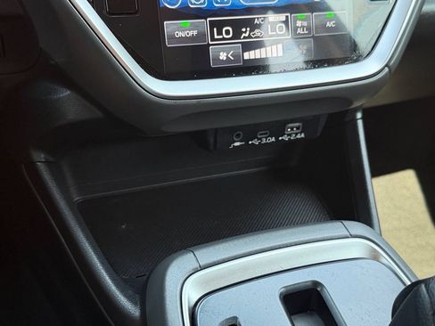 Certified 2024 Subaru Crosstrek 2.0i Premium w/ Crosstrek Mirror Package AWD/4WD image 24
