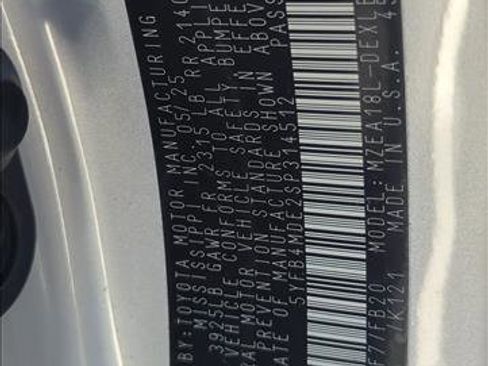 Certified 2025 Toyota Corolla LE image 27