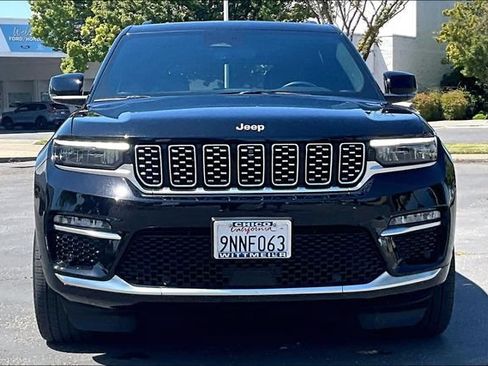 Used 2024 Jeep Grand Cherokee Summit AWD/4WD image 3