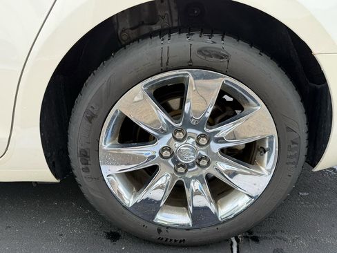 Used 2013 Buick LaCrosse Leather image 22