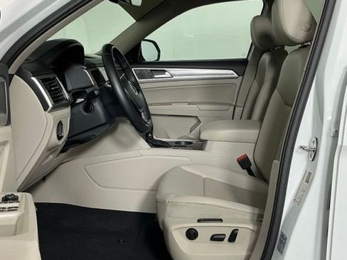 Used 2019 Volkswagen Atlas SEL R-Line FWD image 13