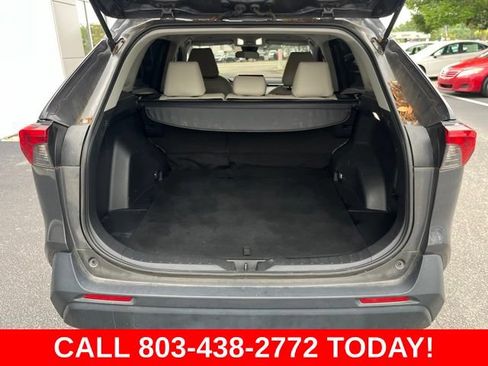Used 2024 Toyota RAV4 XLE FWD image 33
