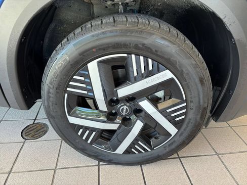 Used 2026 Nissan Kicks SV w/ Cold Weather Package FWD image 29