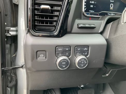 Used 2025 GMC Sierra 2500 AT4 w/ AT4 Premium Plus Package AWD/4WD image 10