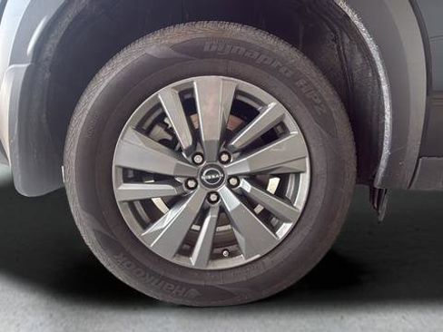Used 2025 Nissan Pathfinder S AWD/4WD image 28
