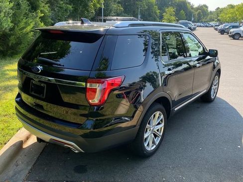 Used 2017 Ford Explorer Limited FWD image 33