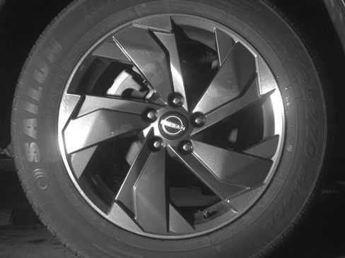 Used 2025 Nissan Rogue SV image 15