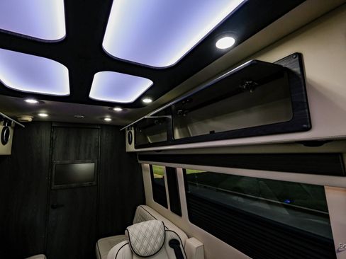 Used 2025 Mercedes-Benz Sprinter 3500 image 80