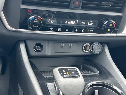 New 2026 Nissan Rogue SV AWD/4WD image 33