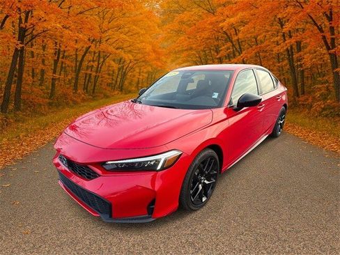 Used 2025 Honda Civic Sport image 3