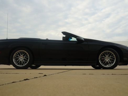 Used 1997 Chevrolet Camaro Z28 w/ Preferred Equipment Group 2 image 20