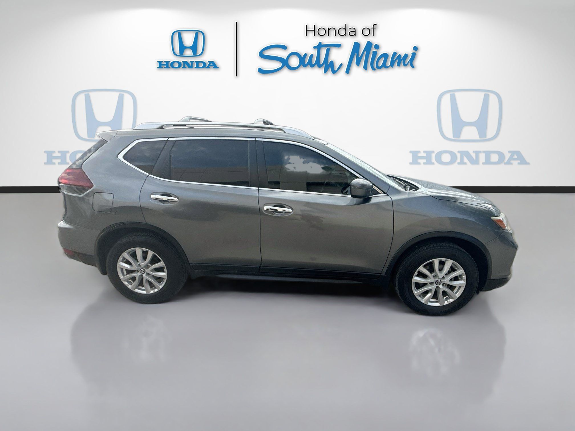 Used 2020 Nissan Rogue SV FWD image 8