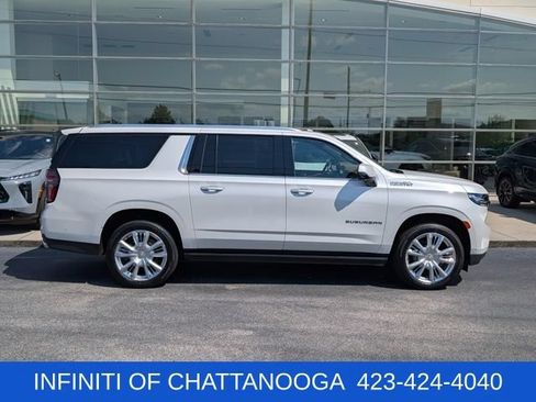 Used 2024 Chevrolet Suburban High Country w/ Advanced Technology Package AWD/4WD image 8