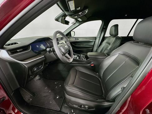 New 2025 Jeep Grand Cherokee Limited image 27