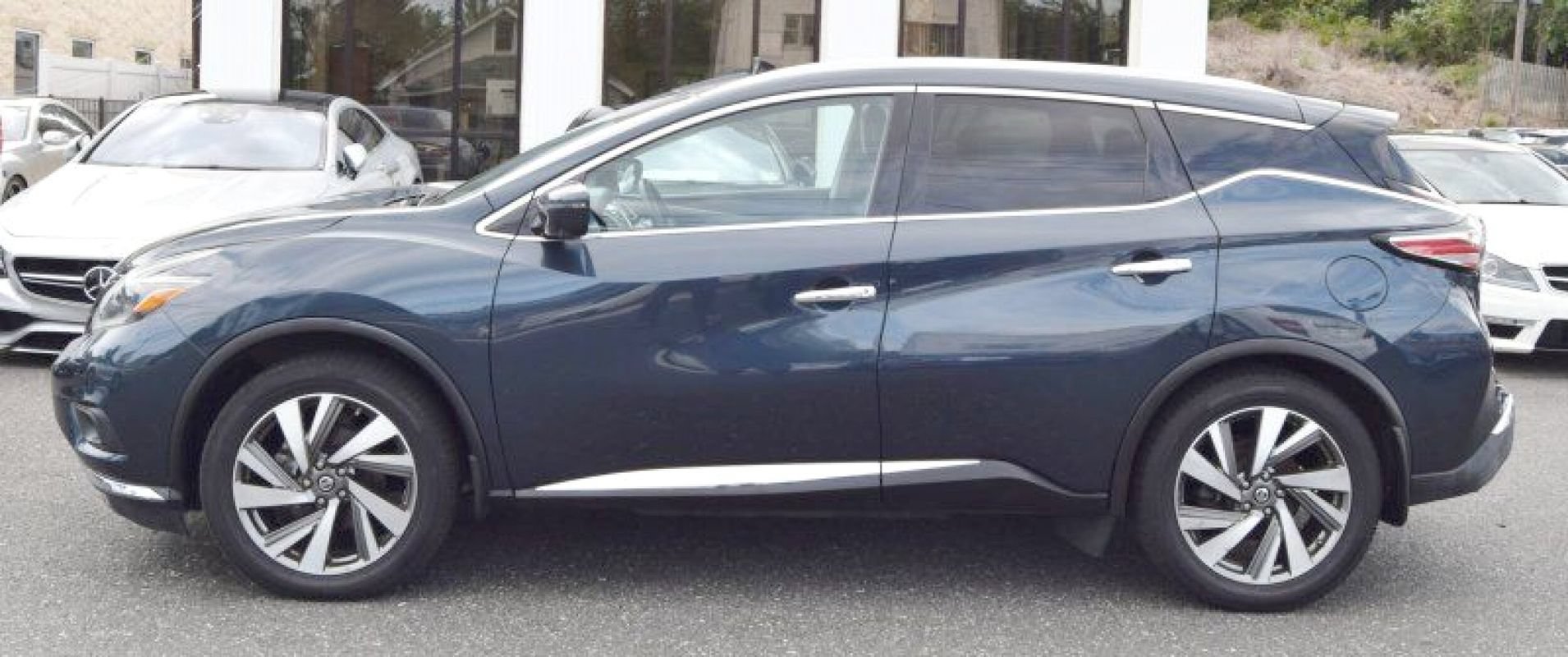 Used 2018 Nissan Murano SL w/ Moonroof Package AWD/4WD image 5