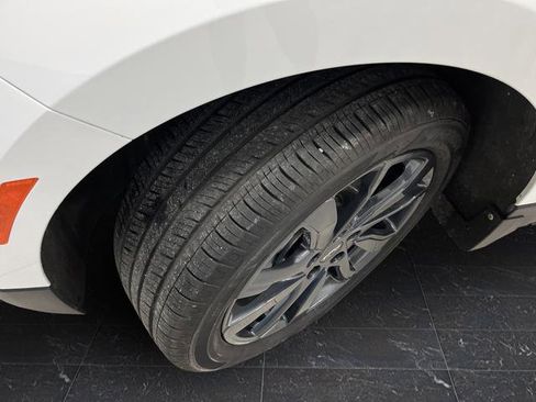 Used 2024 Chevrolet Equinox RS w/ RS Leather Package image 35