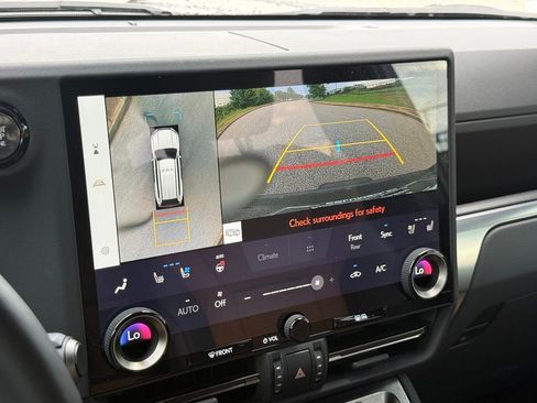Certified 2025 Lexus GX 550 w/ Accessory Package (2T) AWD/4WD image 37