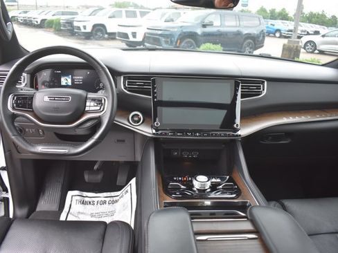 Used 2023 Jeep Grand Wagoneer 4WD image 22