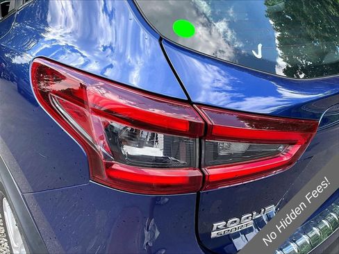 Used 2021 Nissan Rogue Sport SV AWD/4WD image 19