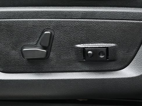 Used 2022 RAM 2500 Laramie w/ Night Edition image 9