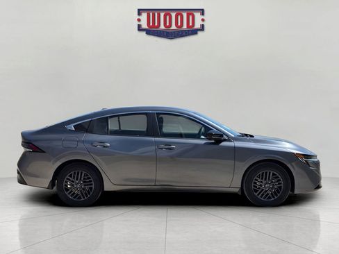 New 2026 Nissan Sentra SV image 2